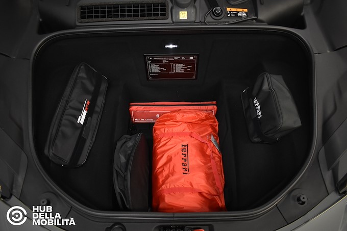 FERRARI FERRARI 296 GTB